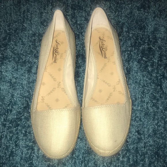 New Lucky Brand Wedge - Picture 2 of 4